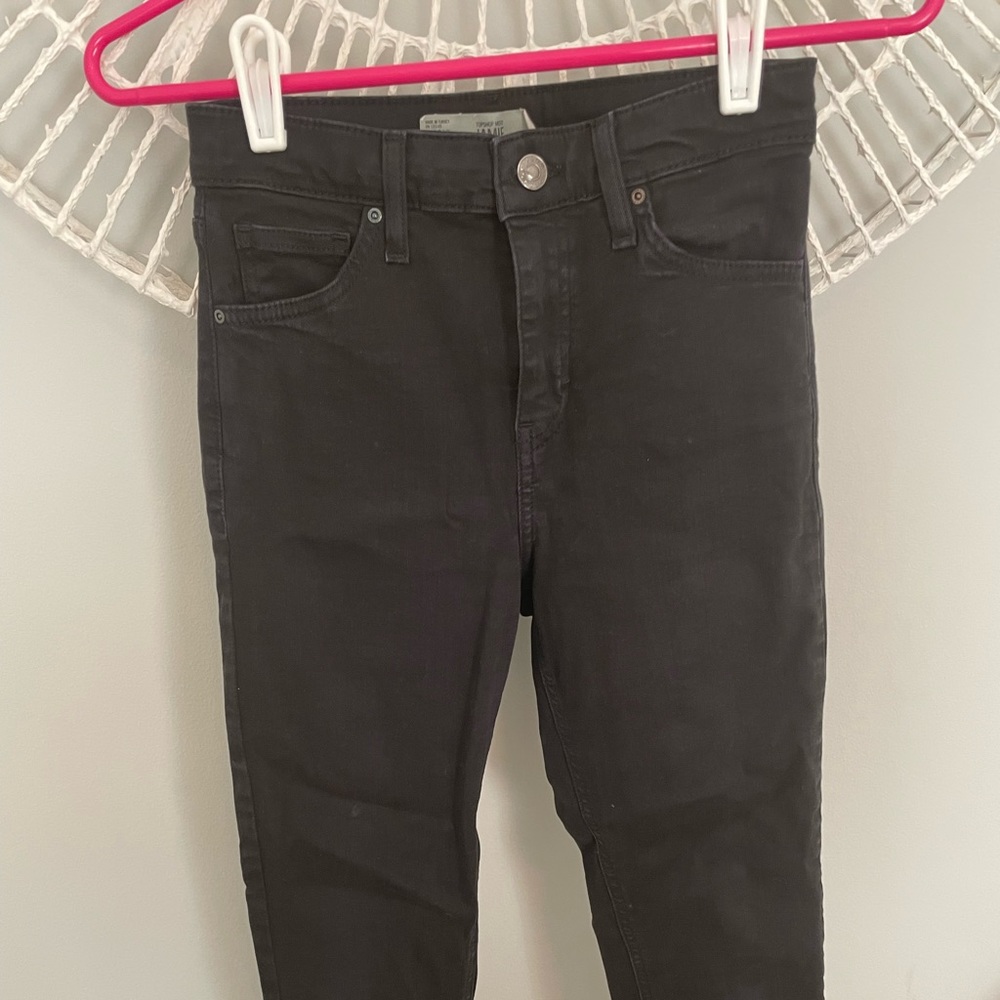 Black skinny jeans